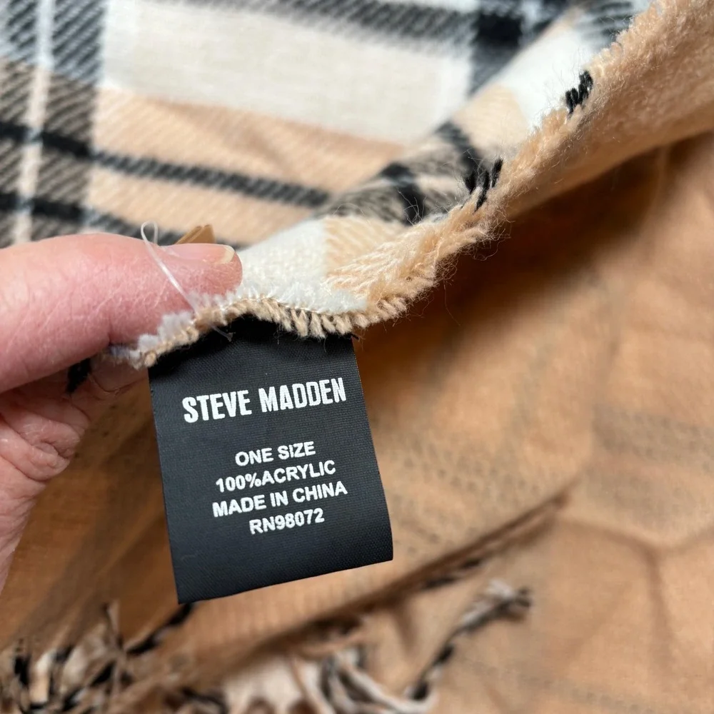 Steve Madden Reversible Plaid Blanket Scarf Shawl Wrap‎ Neutral One Size Acrylic